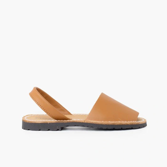 Menorcan_Avarcas-leather-01