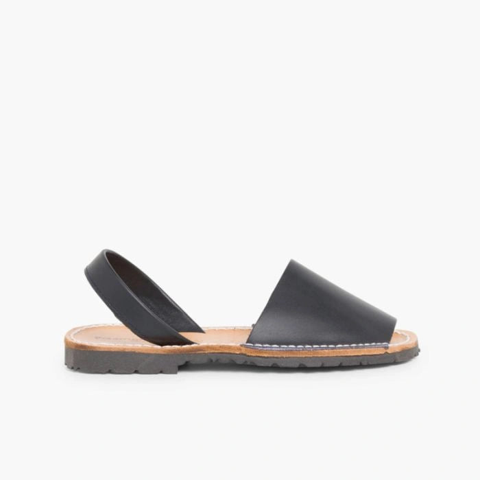 Menorcan_Avarcas-navy-blue