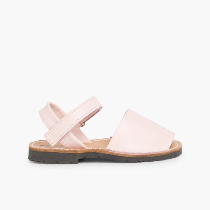 Menorcan_Avarcas_with_Velcro_Fastening-pink