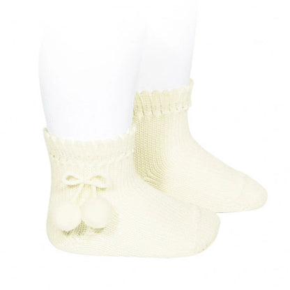 Perle Socks with Big Pompoms