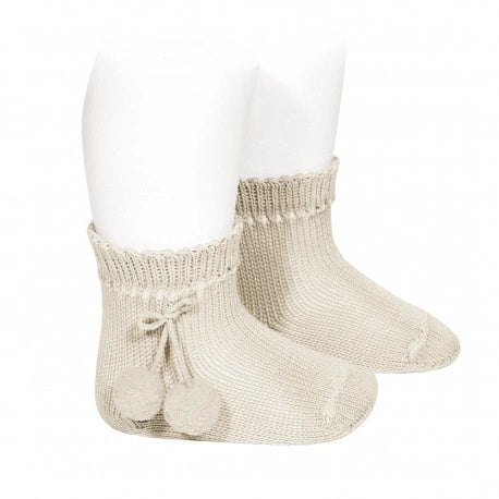 Perle Socks with Big Pompoms
