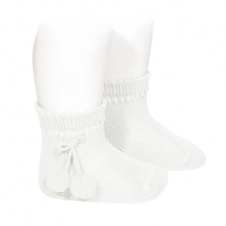 Perle Socks with Big Pompoms