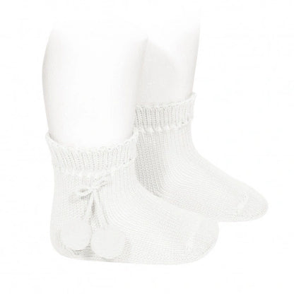 Perle Socks with Big Pompoms