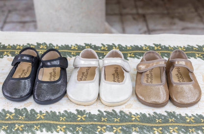 Pisamonas Shiny Barefoot Mary Janes