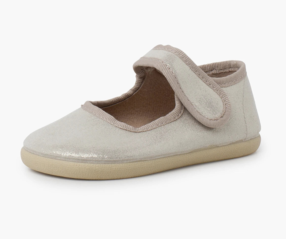 Pisamonas Shiny Barefoot Mary Janes