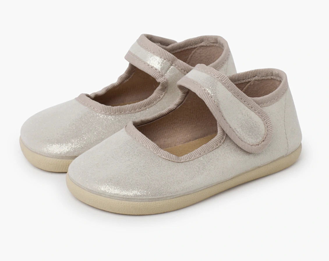 Pisamonas Shiny Barefoot Mary Janes