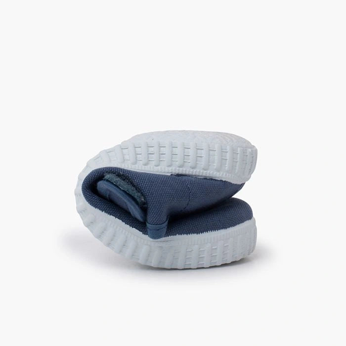 Velcro_Mary_Janes-blue-jeans-07