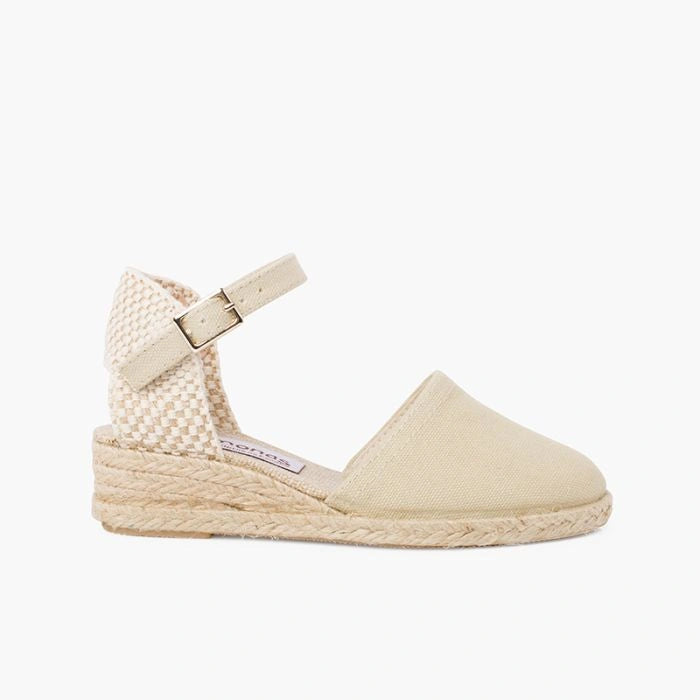 Wedge_Espadrilles_with_Buckle_Fastening-beige-01