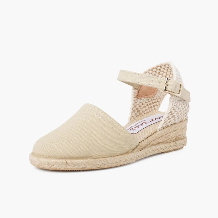 Wedge_Espadrilles_with_Buckle_Fastening-beige-02