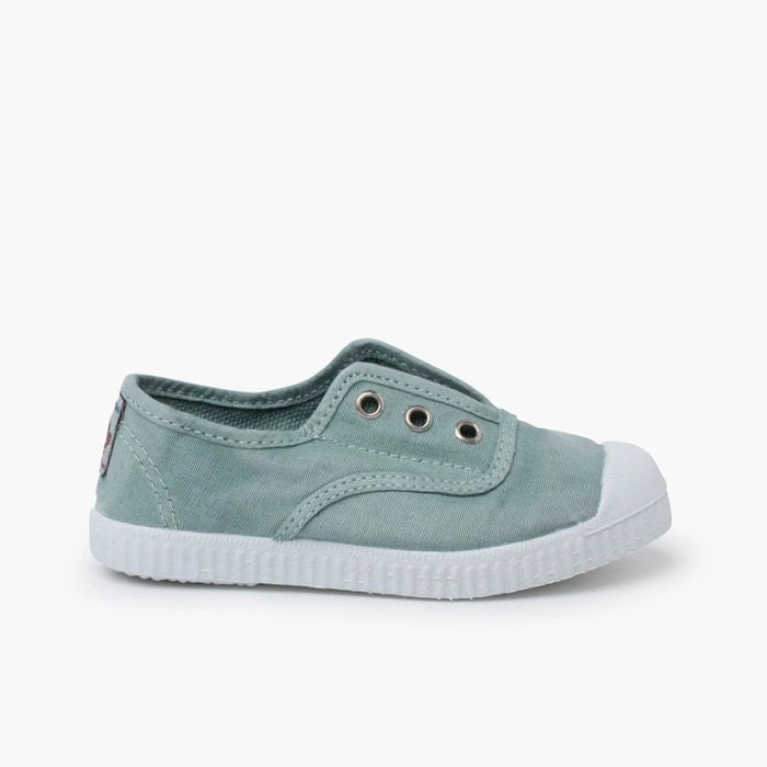 Worn-Effect_Laceless_Canvas_Trainers-dry-green